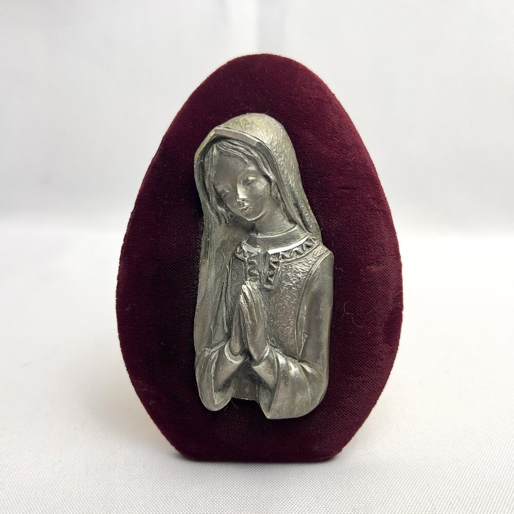 Peltro Hand Chiseled Pewter Vintage Italian Virgin Mary Plaque Velvet Oval Frame